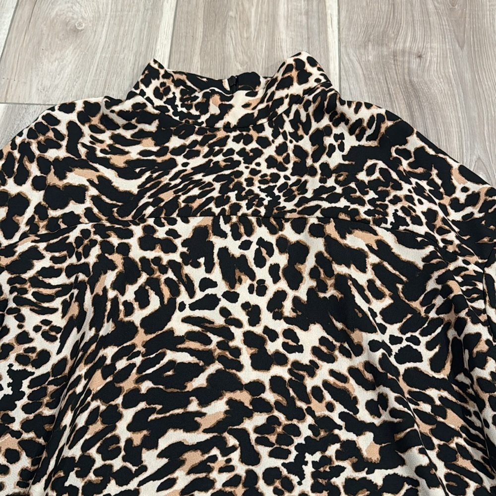 Leopard Print Blouse - Picture 4 of 6